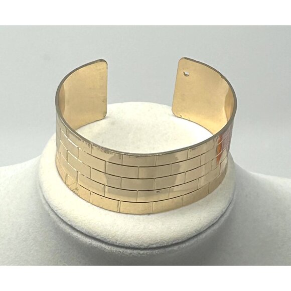 Follow The Yellow Brick Road Gold Tone Brick Design Cuff Bracelet - Picture 9 of 11